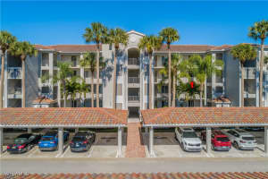 10349 Heritage Bay Blvd 2136, Naples