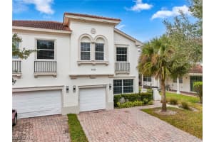 7051 Ambrosia Ln 3506, Naples