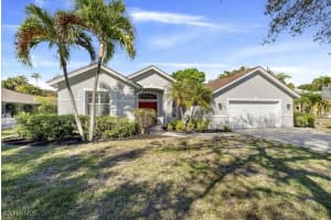 297 Sawgrass Ct, Naples