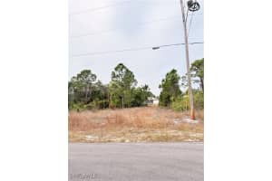756 Santa Lucia Avenue, Lehigh Acres, FL 33974 - MLS#226005139