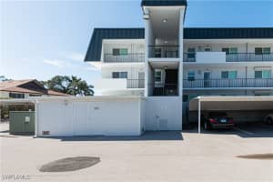 4200 Belair Lane, Naples, FL 34103 - MLS#226005143