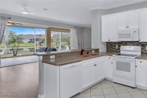 11239 Lakeland Circle, Fort Myers, FL 33913 - MLS#226005148