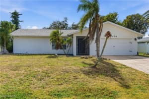 428 33rd Terrace, Cape Coral, FL 33914 - MLS#226005178