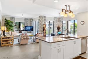 1030 3rd Avenue, Naples, FL 34102 - MLS#226005207