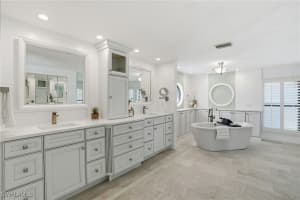 1911 44th Street, Cape Coral, FL 33904 - MLS#226005210