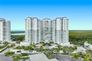 285 Grande Way, Naples, FL 34110 - MLS#226005228