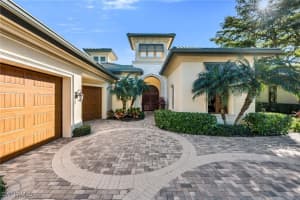 28724 La Caille Drive, Naples, FL 34119 - MLS#226005274