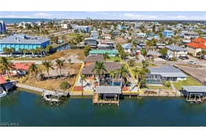 132 Egret Street, Fort Myers Beach, FL 33931 - MLS#226005299