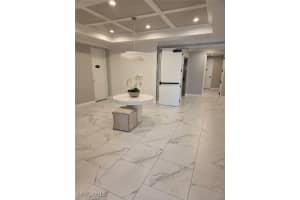 16370 Viansa Way, Naples, FL 34110 - MLS#226005381