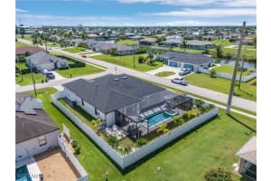 1923 27th Terrace, Cape Coral, FL 33914 - MLS#226005389