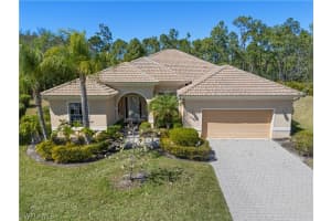 7942 Founders Cir, Naples