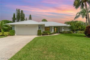 1933 Countess Ct, Naples