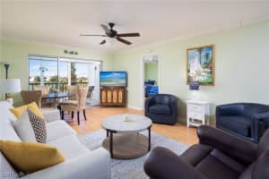 29 High Point Circle, Naples, FL 34103 - MLS#226005457