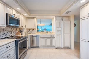 4751 Gulf Shore Boulevard, Naples, FL 34103 - MLS#226005493