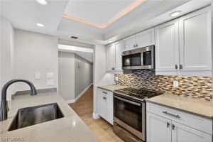 6020 PELICAN BAY Boulevard, Naples, FL 34108 - MLS#226005653