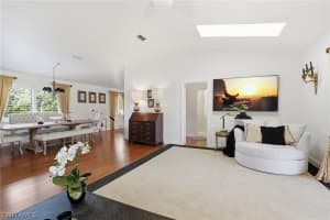 3231 Horse Carriage Way, Naples, FL 34105 - MLS#226005666