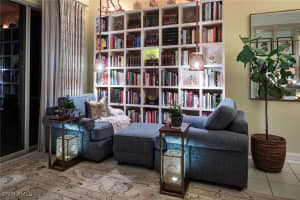 3822 Huelva Court, Naples, FL 34109 - MLS#226005668