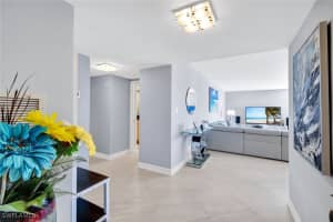 3215 Gulf Shore Boulevard, Naples, FL 34103 - MLS#226005679