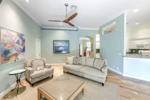 302 Sawgrass Court, Naples, FL 34110 - MLS#226005709