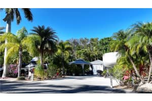 10035 Ramblewood Court, Fort Myers, FL 33905 - MLS#226005721