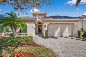 1489 Serrano Cir, Naples