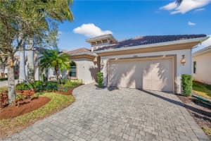 1489 Serrano Circle, Naples, FL 34105 - MLS#226005756