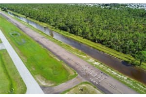 18683 Baseleg Avenue, North Fort Myers, FL 33917 - MLS#226005763