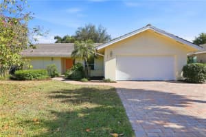 142 Old Tamiami Trail, Naples, FL 34110 - MLS#226005827