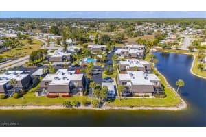 124 Lake Point Lane, Naples, FL 34112 - MLS#226005870