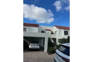 649 Beachwalk Circle, Naples, FL 34108 - MLS#226005917