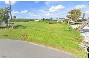 11480 Rebecca Circle, Fort Myers Beach, FL 33931 - MLS#226005919