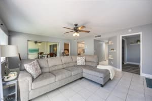 3036 Kings Lake Blvd 7564, Naples
