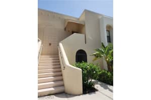 3320 Olympic Dr 122, Naples