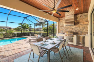 28047 Foxrock Court, Bonita Springs, FL 34135 - MLS#226005978