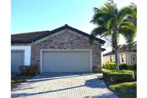 9163 Woodhurst Dr, Naples