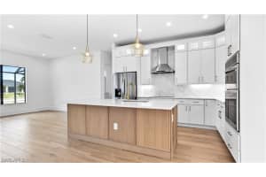 117 5th Terrace, Cape Coral, FL 33909 - MLS#226005991