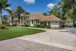 4189 Brynwood Drive, Naples, FL 34119 - MLS#226005998
