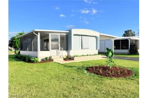 815 Cape Haze Ln E, Naples