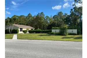 5301 Whitten Drive, Naples, FL 34104 - MLS#226006006