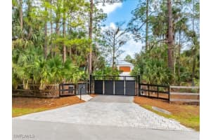 2590 2nd Street, Naples, FL 34120 - MLS#226006021