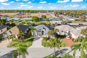 9346 Palm Island Circle, North Fort Myers, FL 33903 - MLS#226006026