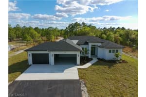 3302 64th NE Avenue, Naples, FL 34120 - MLS#226006029