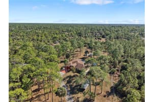 2610 6th Ave Ne, Naples