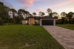 315 Long Ave S, Lehigh Acres