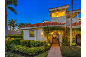 425 2nd Avenue, Naples, FL 34102 - MLS#226006107