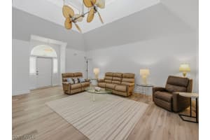 105 Pago Pago Drive, Naples, FL 34113 - MLS#226006121