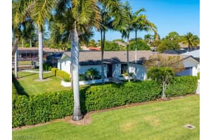 27080 Flossmoor Drive, Bonita Springs, FL 34135 - MLS#226006128