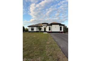 4353 22nd Ave Ne, Naples
