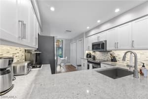 8420 Naples Heritage Drive, Naples, FL 34112 - MLS#226006197