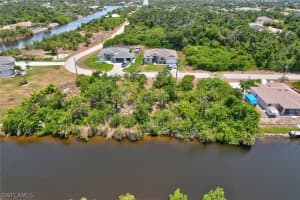 10080 Cocoa Beach Street, Port Charlotte, FL 33981 - MLS#226006198